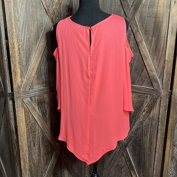 Cold shoulder Blouse top - Picture 5 of 8